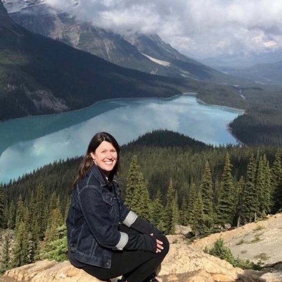 Meet your Posher, Nadia - Picture 1 of 1